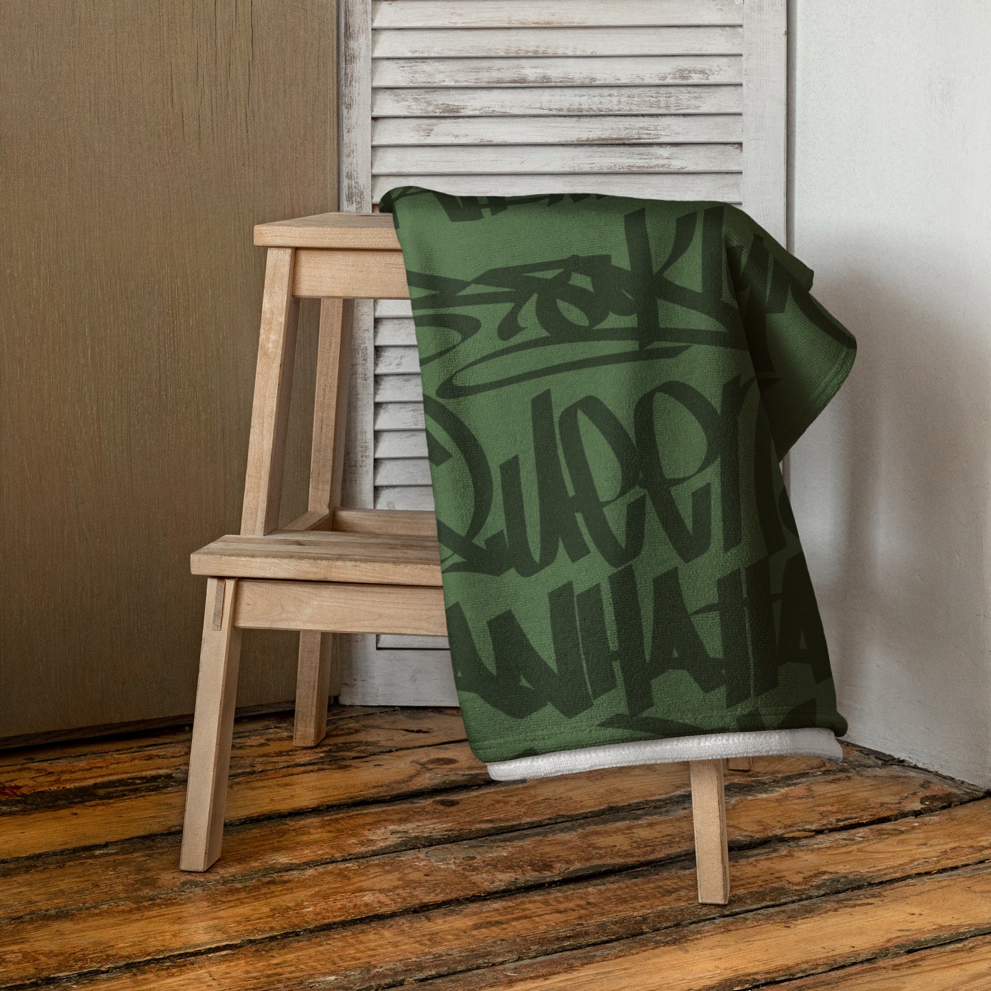 5 Boroughs Towel Olive